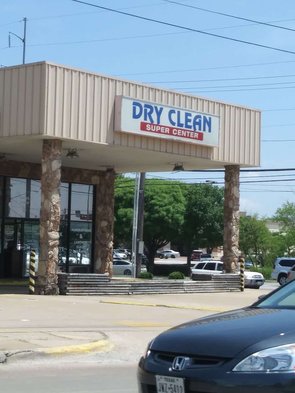 Dry Clean Super Center | 9111 Forest Ln, Dallas, TX 75243, USA | Phone: (214) 570-1777