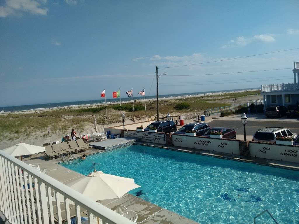 Lampliter Oceanside Resorts | 419 E Atlanta Ave, Wildwood Crest, NJ 08260, USA | Phone: (609) 522-2776