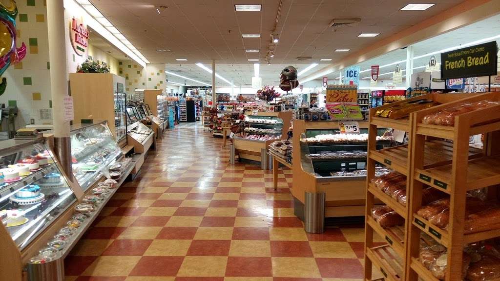 Market Basket in 10 Main St, Tewksbury, MA 01876, USA