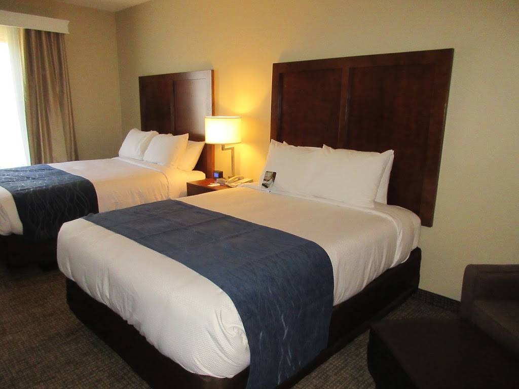 Comfort Inn & Suites - Baton Rouge Airport | 2949 Varsity St, Baton Rouge, LA 70807, USA | Phone: (225) 356-6500