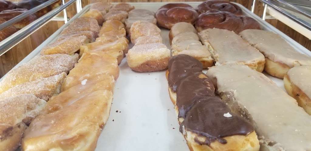 Moms Donuts & Ice Cream | 636 Bailey Rd, Pittsburg, CA 94565 | Phone: (925) 458-0207