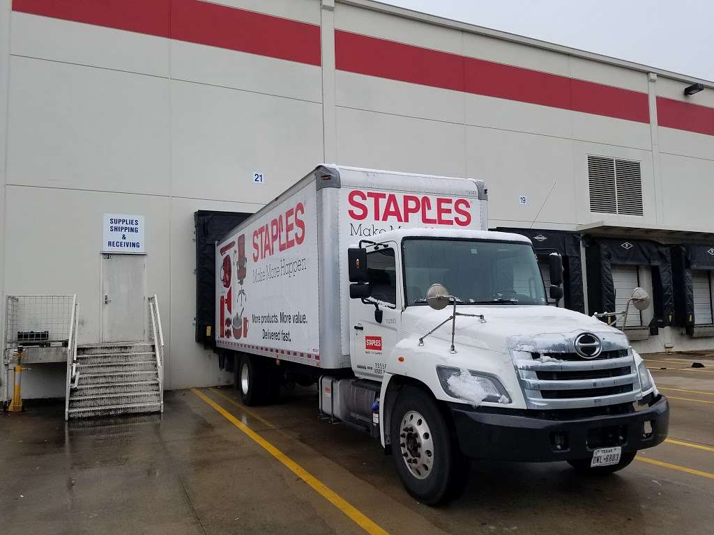 Staples Fulfillment Center | 6400 Hollister St, Houston, TX 77040 | Phone: (713) 934-6400