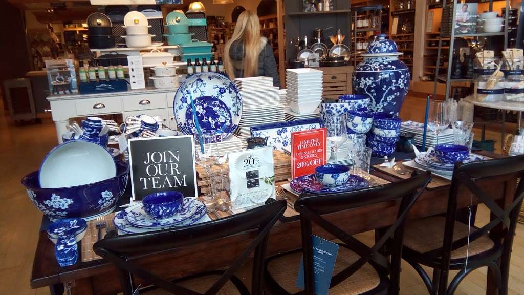 Williams-Sonoma | 2700 Clarendon Blvd ste r-150, Arlington, VA 22201, USA | Phone: (703) 248-8150