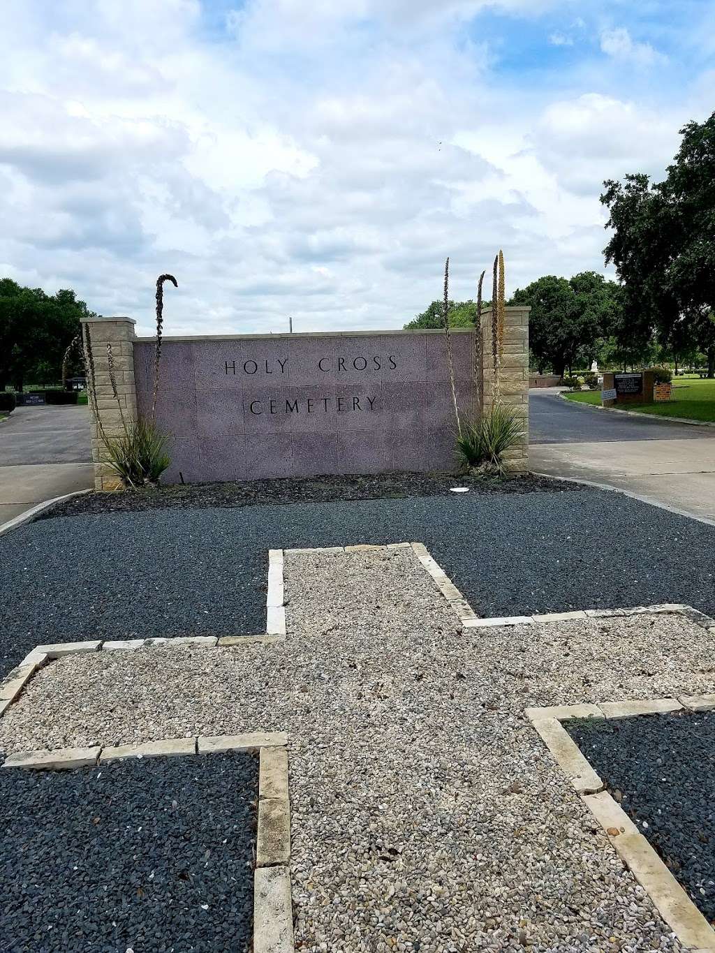 Holy Cross Cemetery | Photo 3 of 9 | Address: 17501 Nacogdoches Rd, San Antonio, TX 78266, USA | Phone: (210) 651-6011