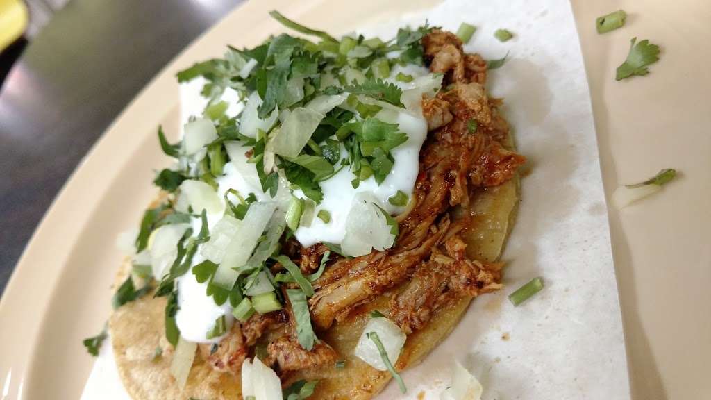 Marys Taqueria | 1901 S Canalport Ave, Chicago, IL 60616, USA | Phone: (312) 491-9999