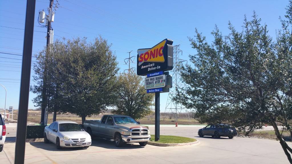 Sonic Drive-In | 7101 Boat Club Rd, Fort Worth, TX 76179, USA | Phone: (817) 236-1247