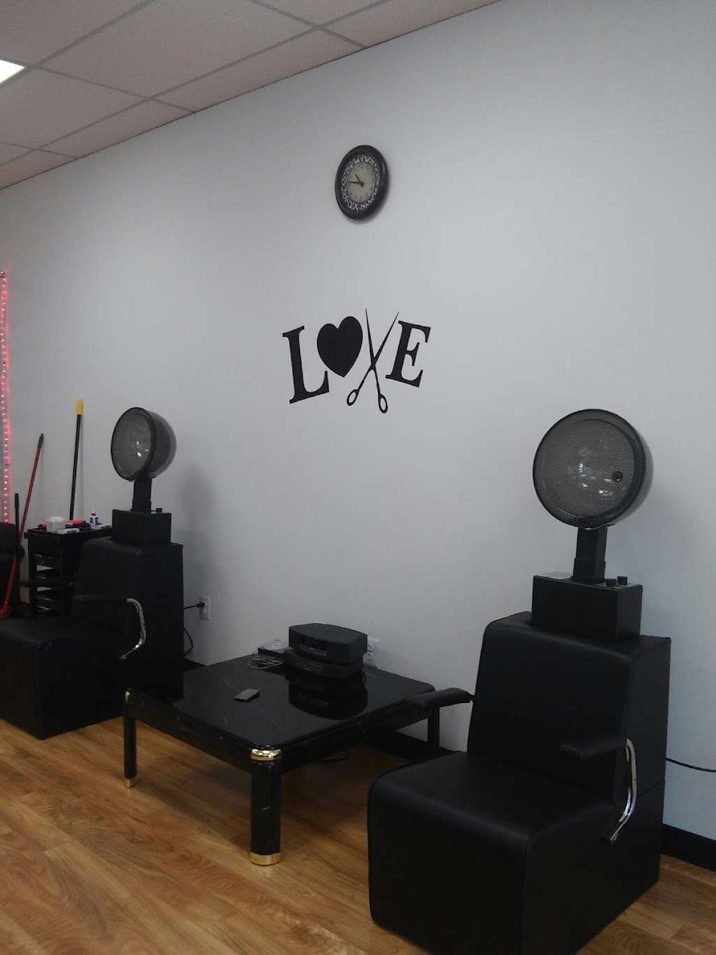 Love My Hair Salon | 21 Sunnybrae Blvd, Trenton, NJ 08620, USA | Phone: (609) 981-7888