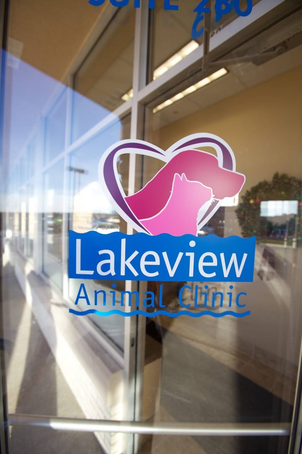 Lakeview Animal Clinic Dr. Anna Schwister | 617 Ryan St #280, Pewaukee, WI 53072 | Phone: (262) 695-6120