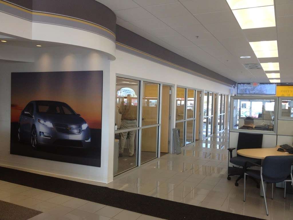 Raymond Chevrolet | 118 IL-173, Antioch, IL 60002, USA | Phone: (800) 989-5939