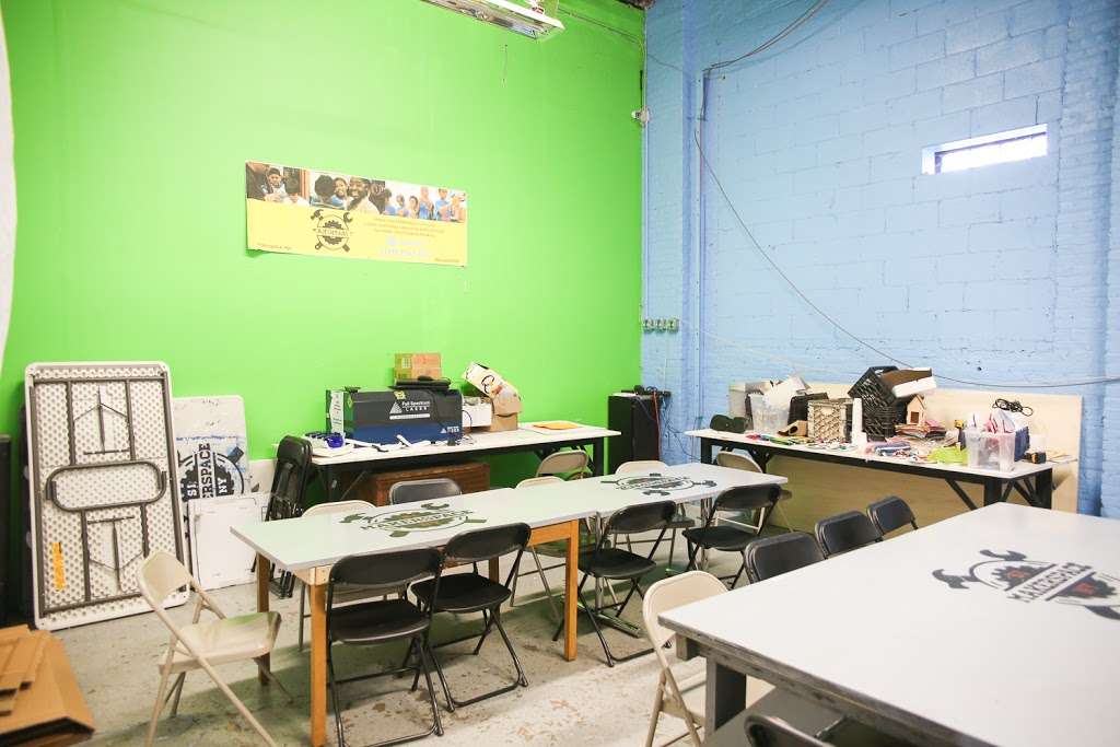 Staten Island MakerSpace | 450 Front St, Staten Island, NY 10304, USA | Phone: (718) 273-3951