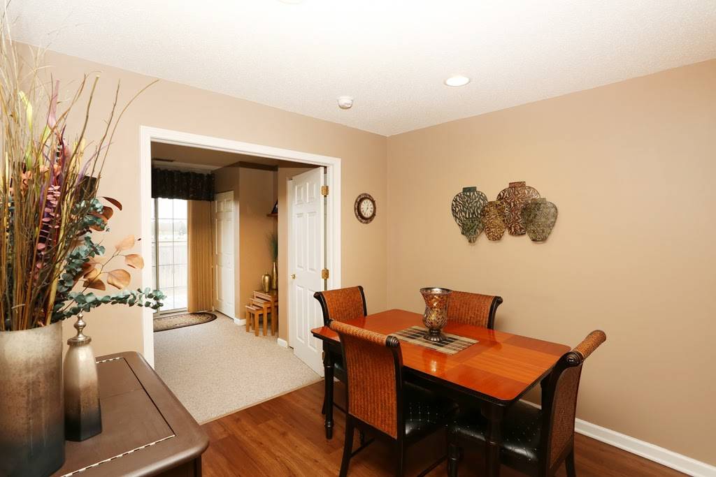 StoneGate Apartment Homes | 4100 Stonegate Ln, Williamsville, NY 14221, USA | Phone: (716) 565-1400