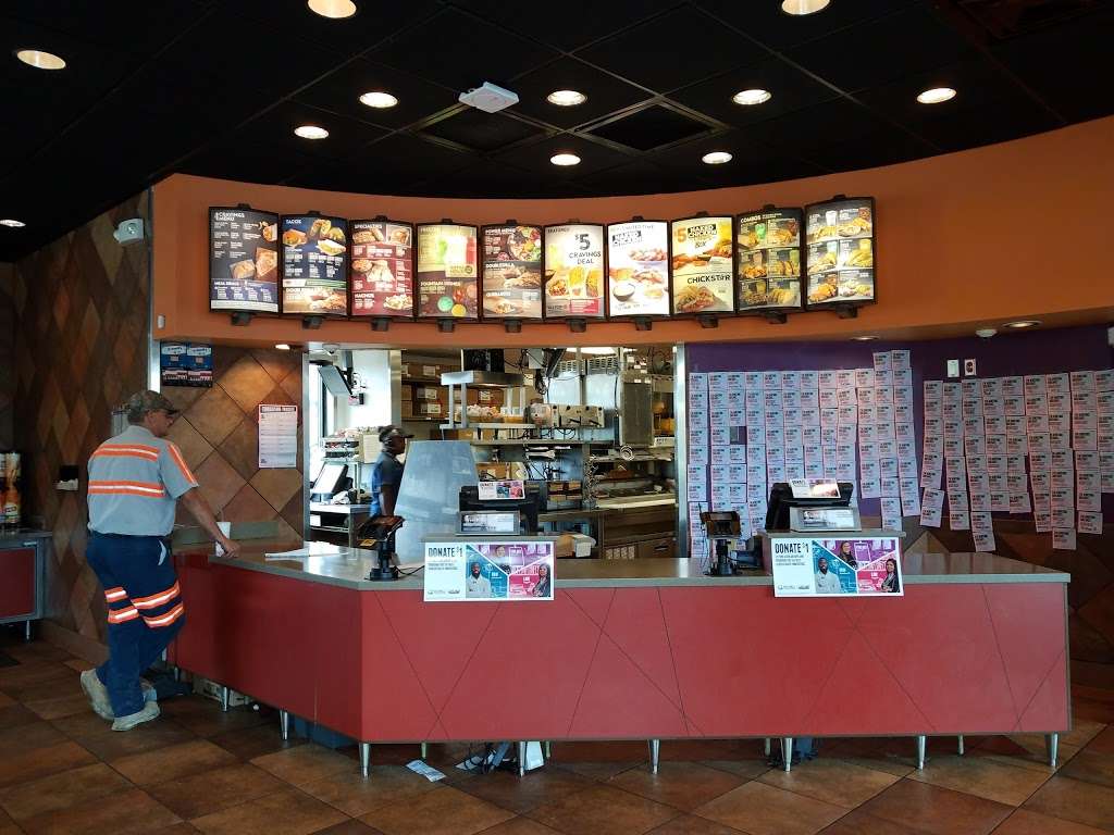 Taco Bell | 9120 Rockville Rd, Indianapolis, IN 46234, USA | Phone: (317) 273-0141