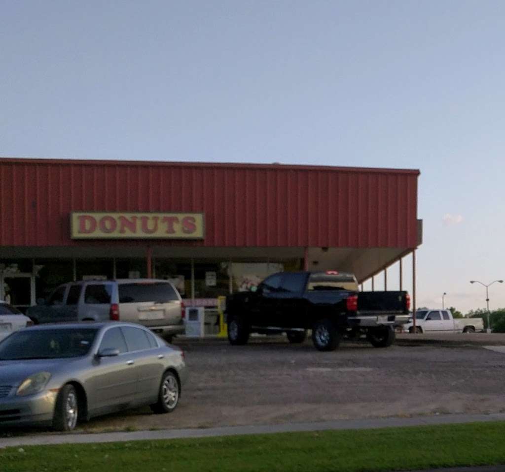 Marshall Donuts | 405 W Marshall Dr, Grand Prairie, TX 75051 | Phone: (972) 262-7636