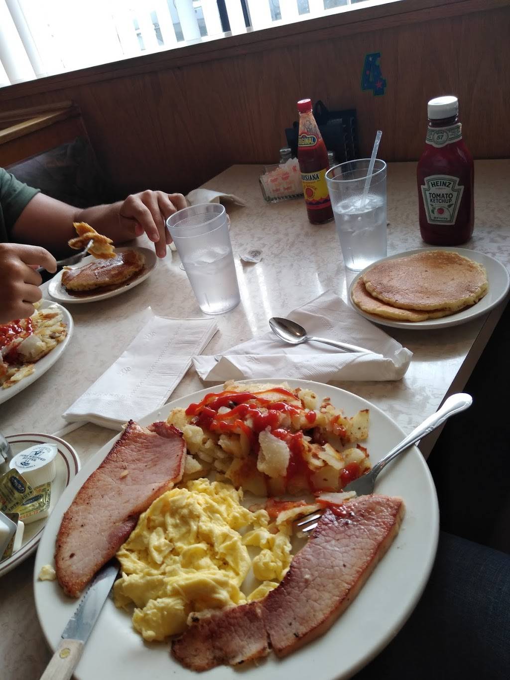 USA Pancake House | 1801 Sibley Blvd, Calumet City, IL 60409, USA | Phone: (708) 862-2236