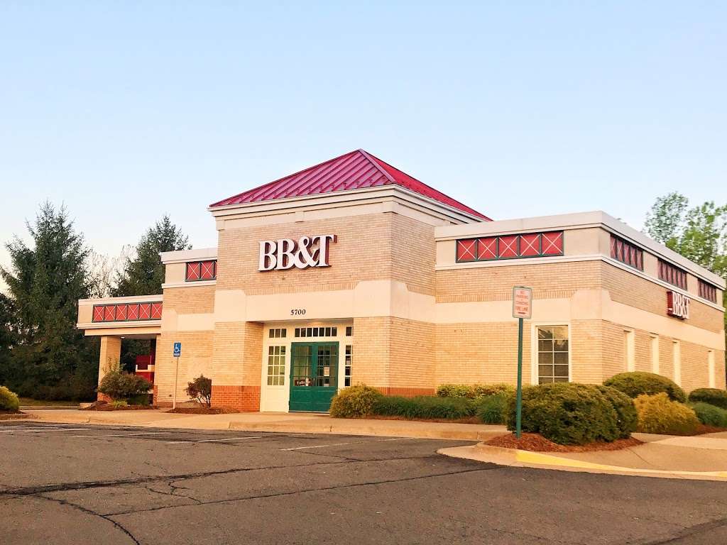 BB&T | 5700 Union Mill Rd, Clifton, VA 20124 | Phone: (703) 266-1150