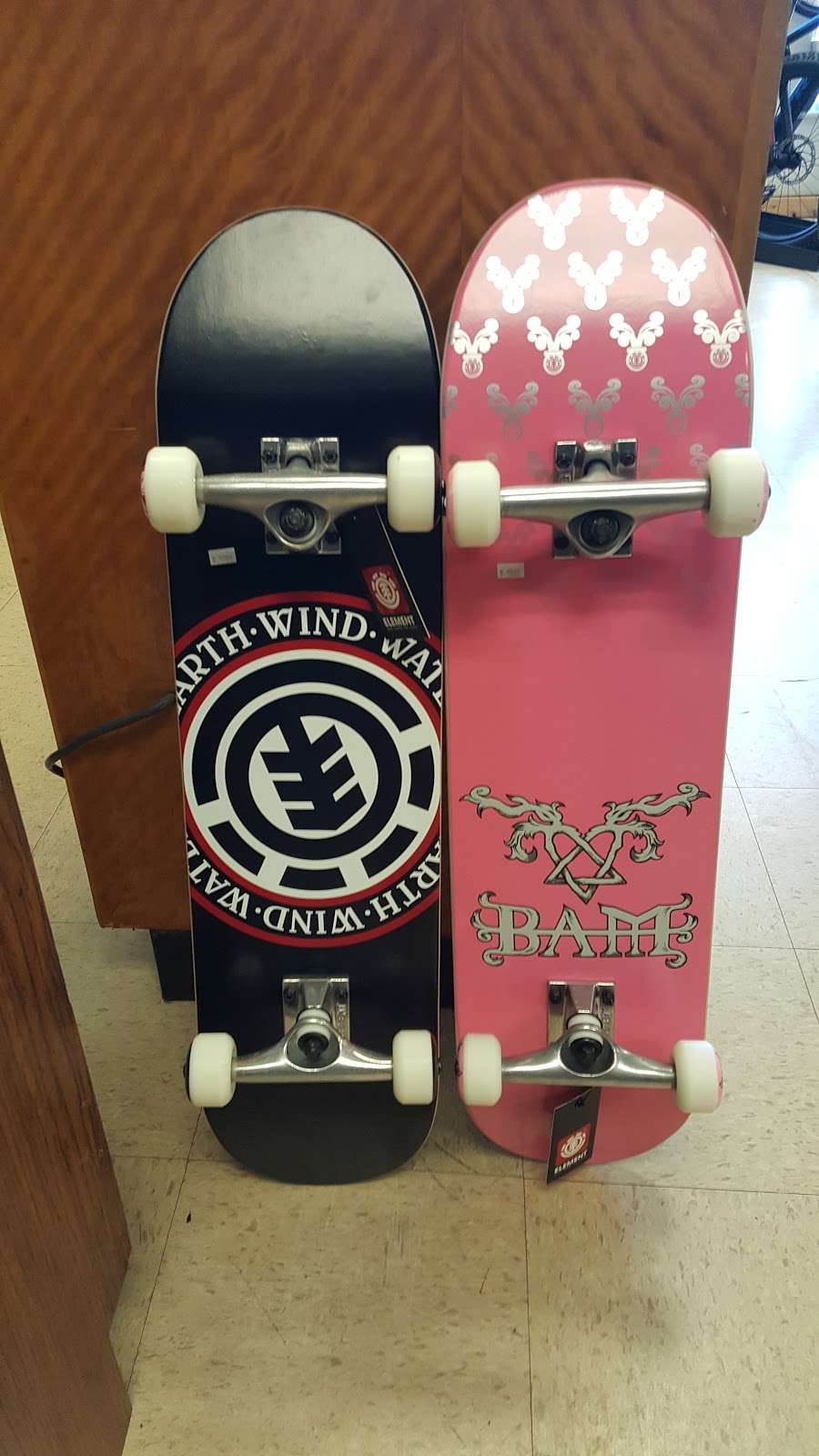 Union Cycle Skateboards | 77.5 Pleasant St, Attleboro, MA 02703, USA | Phone: (508) 226-4726