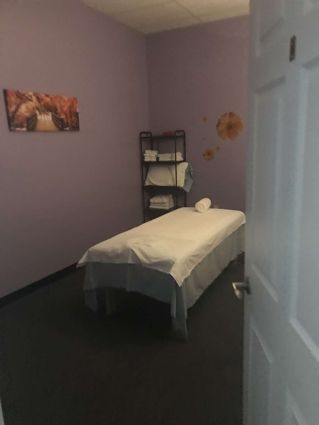 New Aquarius Spa Inc | 6225 W 56th St Suite 700, Indianapolis, IN 46254 | Phone: (317) 486-3162