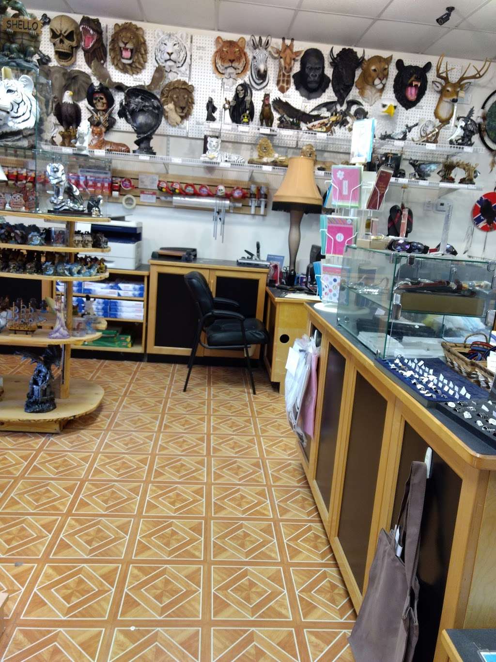 Secret Treasure Gift Shop & Shipping Center | 1720 York Hwy, York, SC 29745, USA | Phone: (803) 818-5512