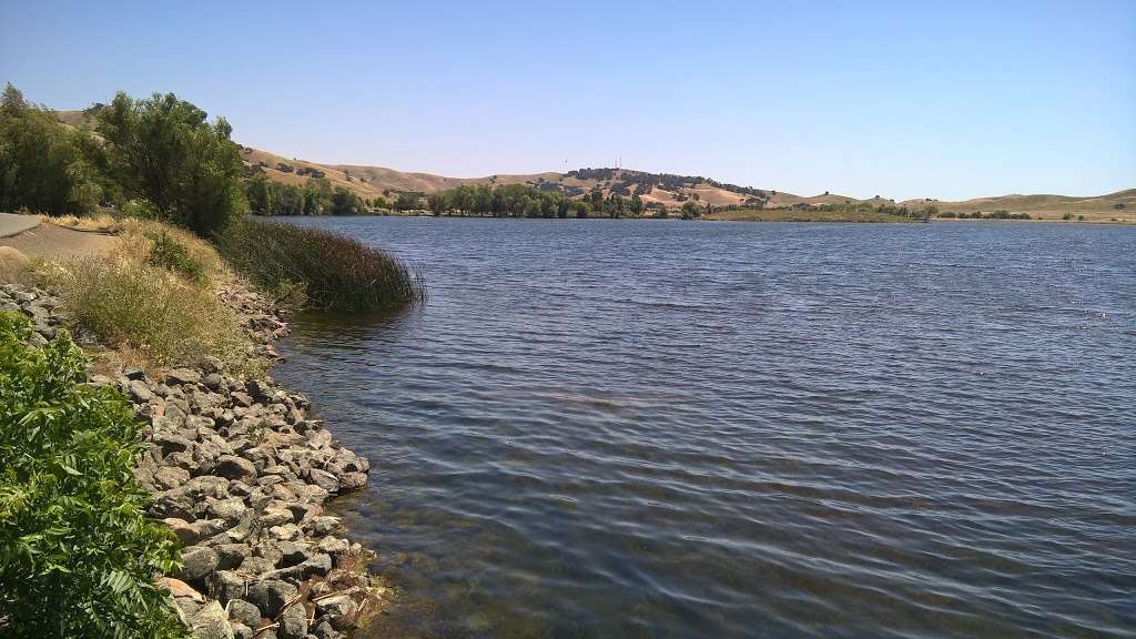 Lagoon Valley Reservoir | Lagoon Valley Rd, Vacaville, CA 95687, USA