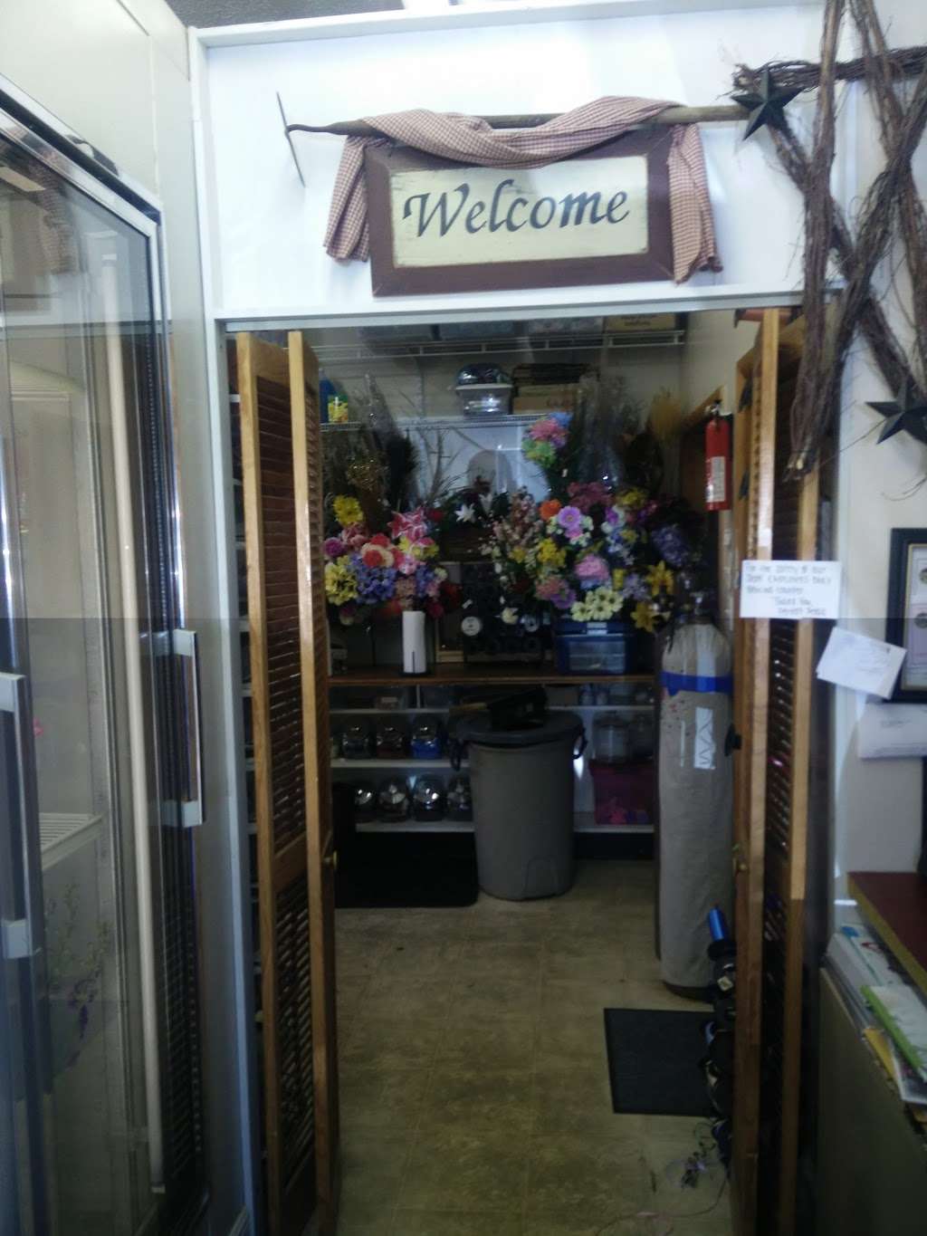 Perfect Petals Florist & Decor | 225 E Main St, Rising Sun, MD 21911, USA | Phone: (410) 658-1326