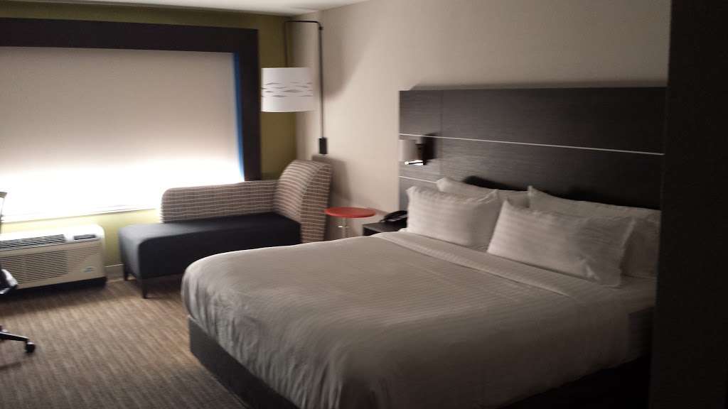 Holiday Inn Express & Suites Indianapolis NW - Zionsville | 6064 S Main St, Whitestown, IN 46075 | Phone: (317) 769-0932