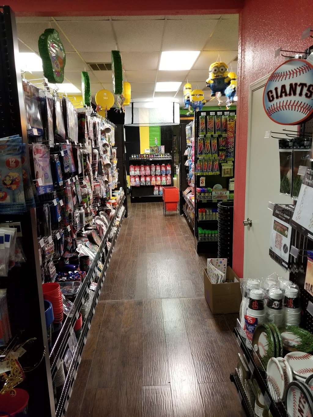 RGs Discount Party Store | 605 Tennessee St, Vallejo, CA 94590, USA | Phone: (707) 731-2025