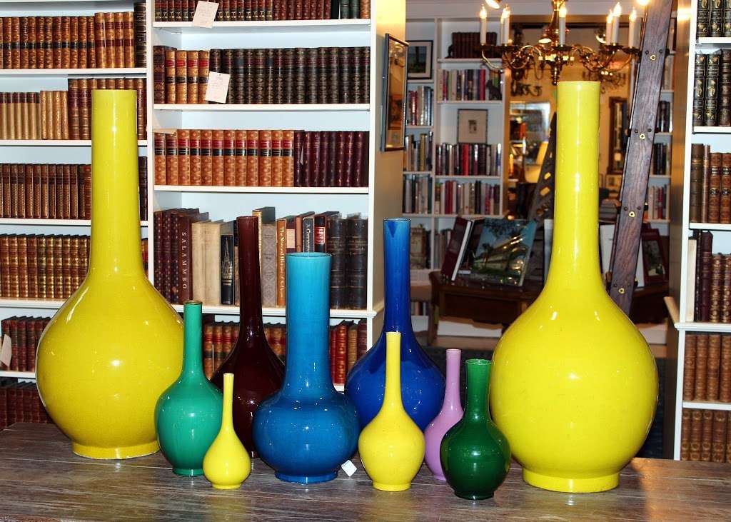 Thomas K. Libby Antiques & Ceramics | Cannondale Village, 26 Cannon Rd., Wilton, CT 06897, USA | Phone: (203) 247-6164