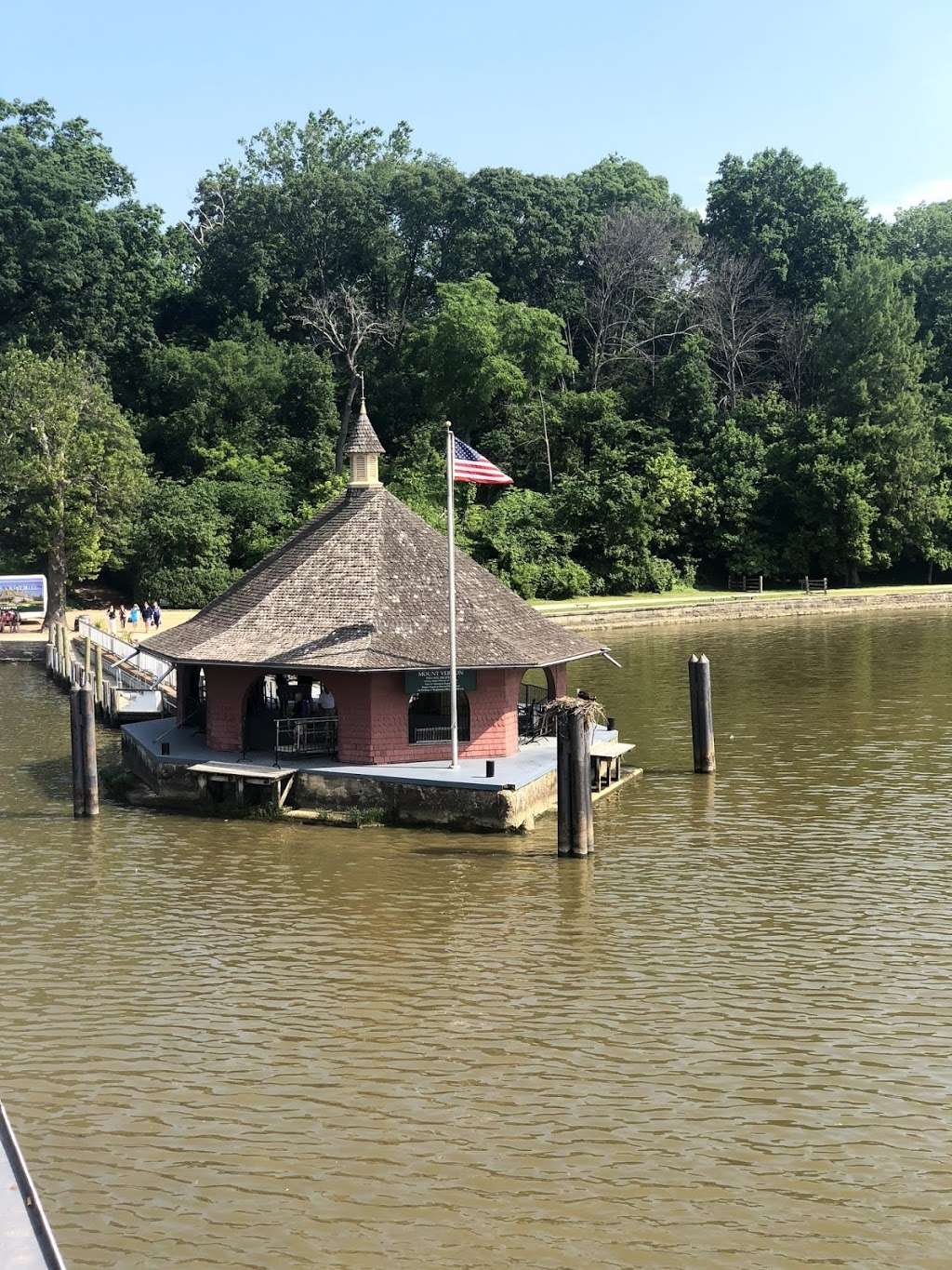 Mount Vernon Wharf | Alexandria, VA 22309, USA