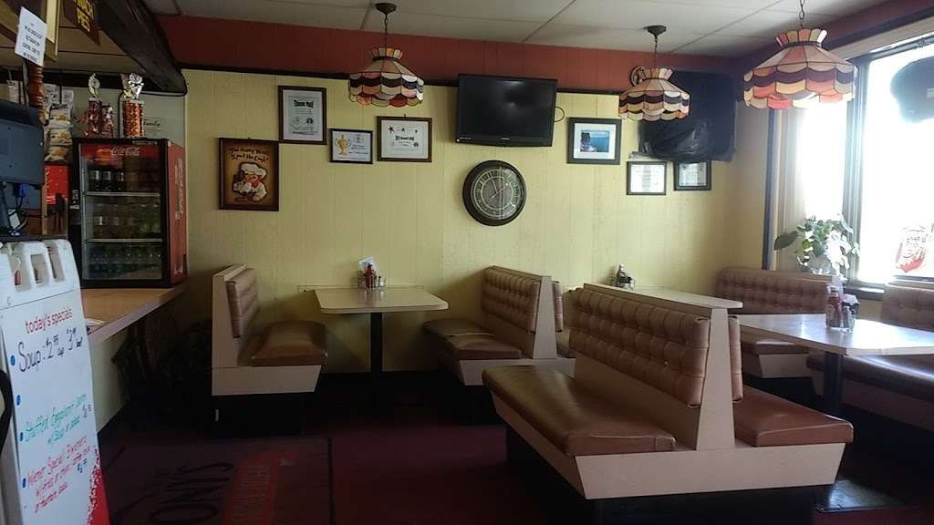 Tonys Pizza | 200 Pleasant View Ave, Smithfield, RI 02917, USA | Phone: (401) 231-1010