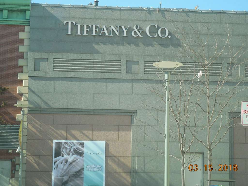 Tiffany & Co. | 299 Oakbrook Center, Oak Brook, IL 60523 | Phone: (630) 574-7900