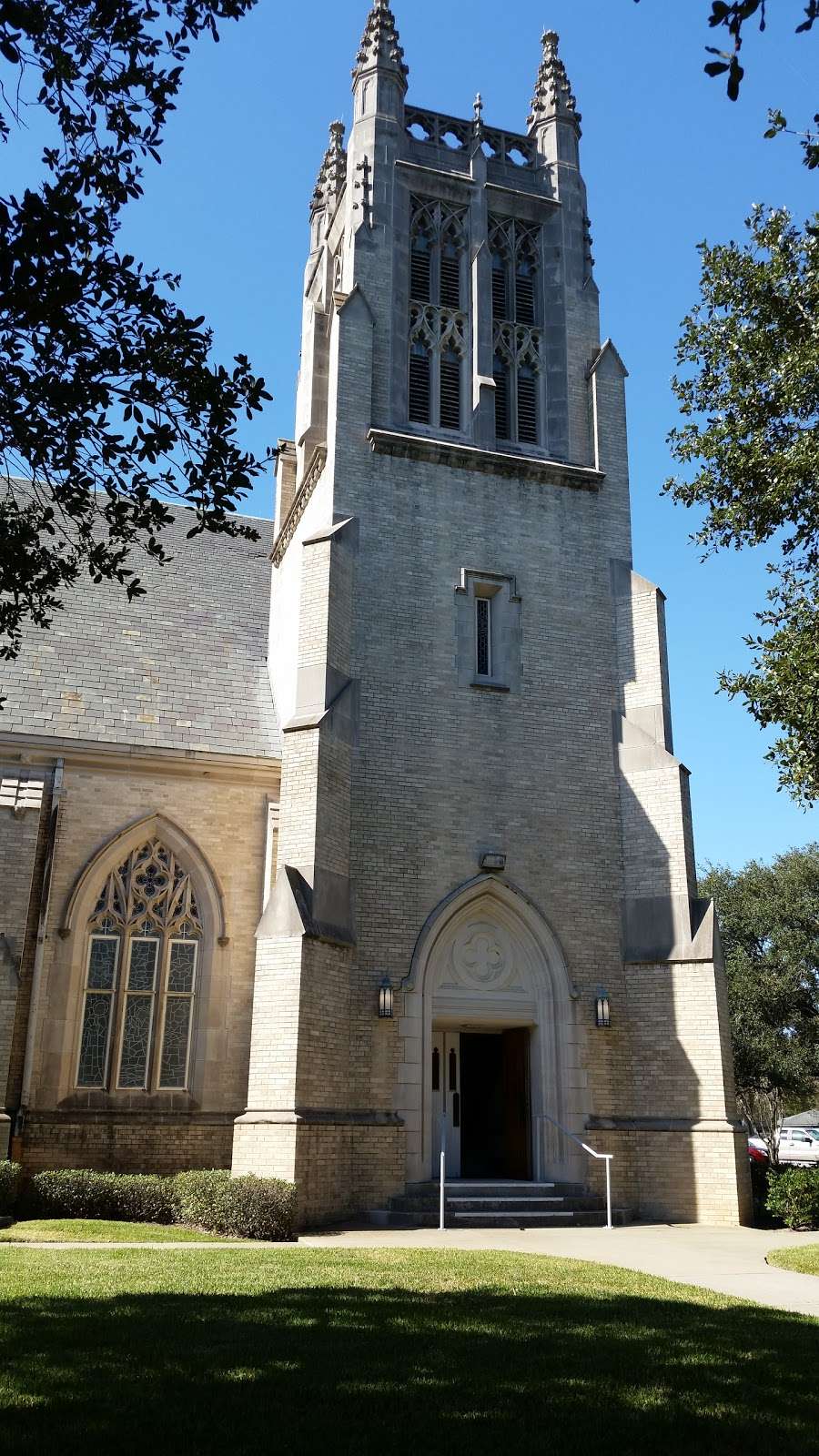 Holy Rosary Catholic Church | 1416 George St, Rosenberg, TX 77471 | Phone: (281) 342-3089