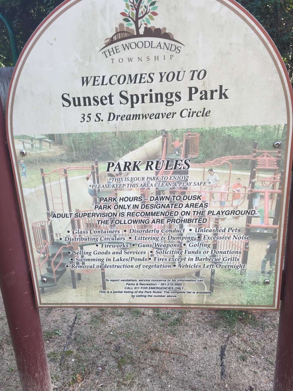 Sunset Springs Park | 35 S Dreamweaver Cir, The Woodlands, TX 77380, USA | Phone: (281) 210-3900