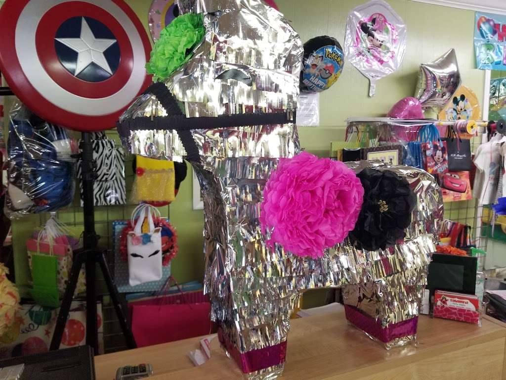 Sandillitas Party Supply | 2901 Market St, Baytown, TX 77520, USA | Phone: (281) 683-2557 Sandillitas Party Supply | 2901 Market St, Baytown, TX 77520, USA | Phone: (281) 683-2557