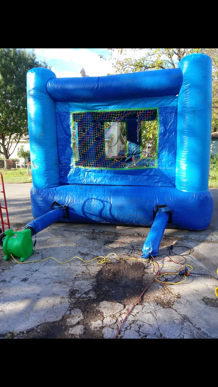 MICHAEL NADALS BOUNCE HOUSES & PARTY RENTALS | 7849 Cup Cir, Dallas, TX 75217, USA | Phone: (305) 834-0317