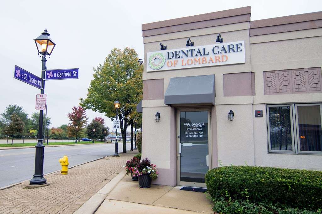 Dental Care of Lombard | 120 E St Charles Rd, Lombard, IL 60148, USA | Phone: (630) 629-5700