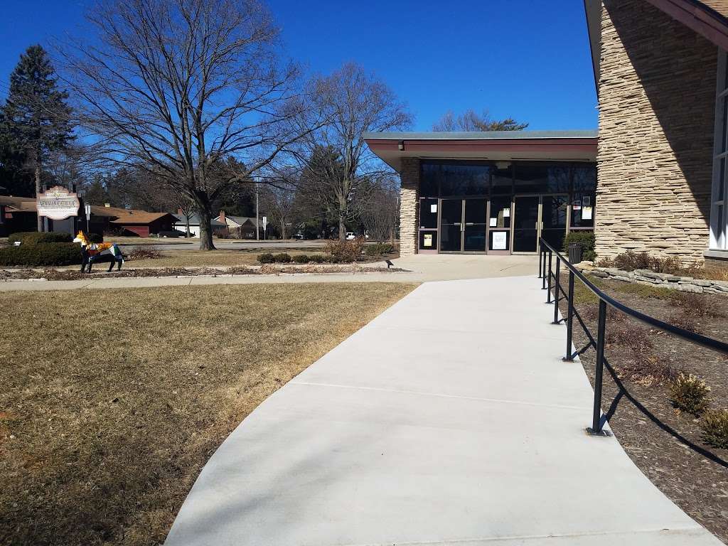 Newman Catholic Student Center | 512 Normal Rd, DeKalb, IL 60115, USA | Phone: (815) 787-7770