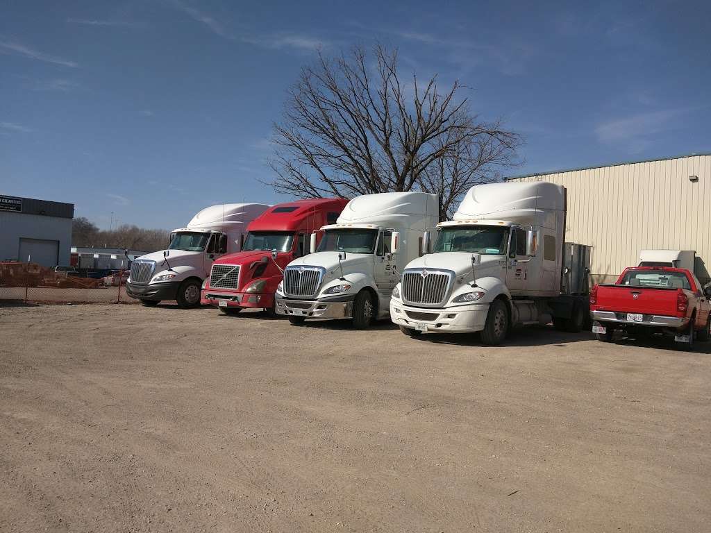 Reload Transportation Services, LLC / Cowan Intermodal Group, LL | 5100 NW Waukomis Dr, Northmoor, MO 64151, Northmoor, MO 64151 | Phone: (913) 573-2225