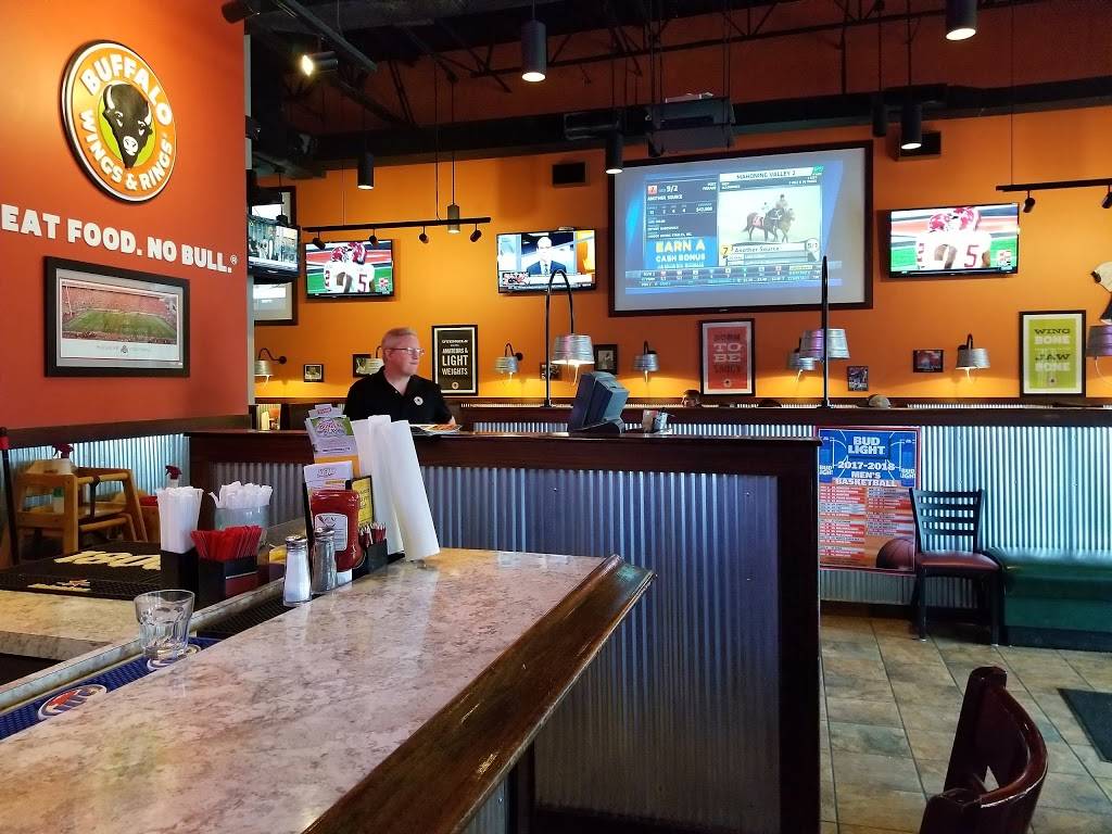 Buffalo Wings & Rings | 1574 Stringtown Rd, Grove City, OH 43123, USA | Phone: (614) 801-0900