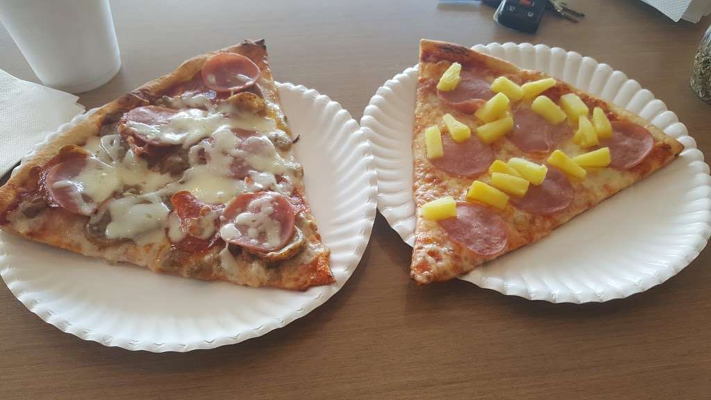 Brooklyn Pizzeria | 7930 West Grand Parkway South, Richmond, TX 77406, USA | Phone: (281) 232-3333