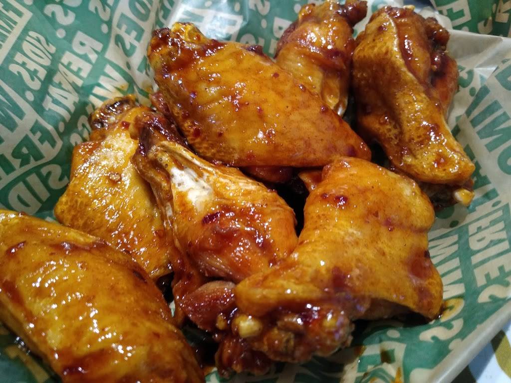 WingStop | 717 S I-35 Service Rd, Moore, OK 73160, USA | Phone: (405) 799-9464