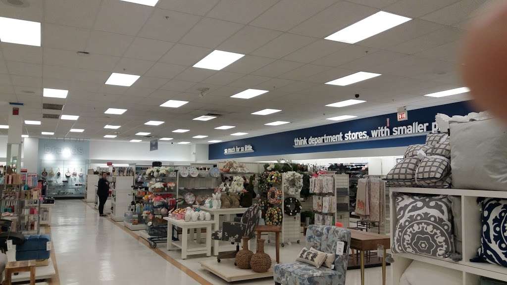 Marshalls | 3938 S Harlem Ave, Lyons, IL 60534, USA | Phone: (708) 447-6770