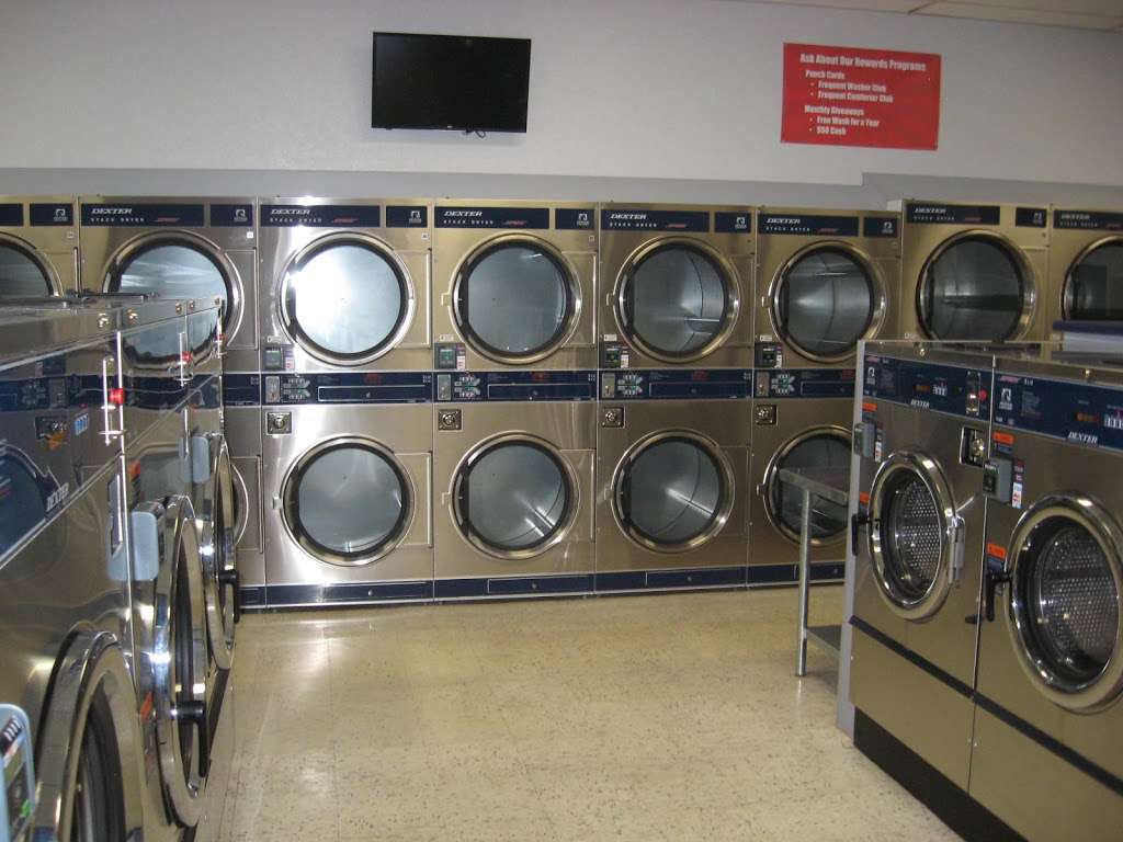 Laundry Yard | 3225 S Wadsworth Blvd Unit A, Lakewood, CO 80227, USA | Phone: (303) 984-6100