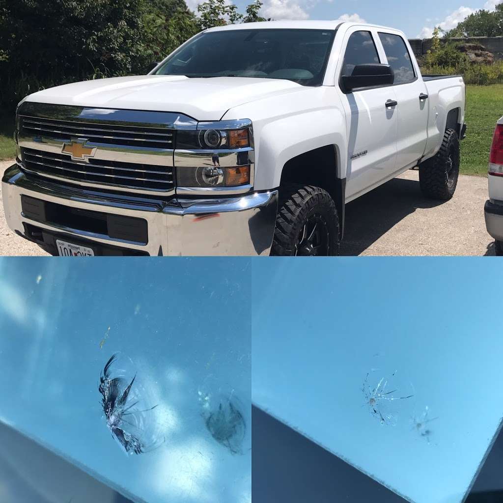 Mobile Windshield Repair KC Rock Chips kansas city windshield re | 142 Clark Ave, Bonner Springs, KS 66012, USA | Phone: (913) 991-2111