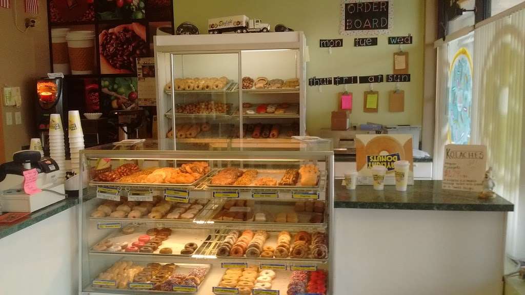 Daylight Donuts | 1285 State Road 135 Suite 7, Box 1, Greenwood, IN 46142, USA | Phone: (317) 882-9530