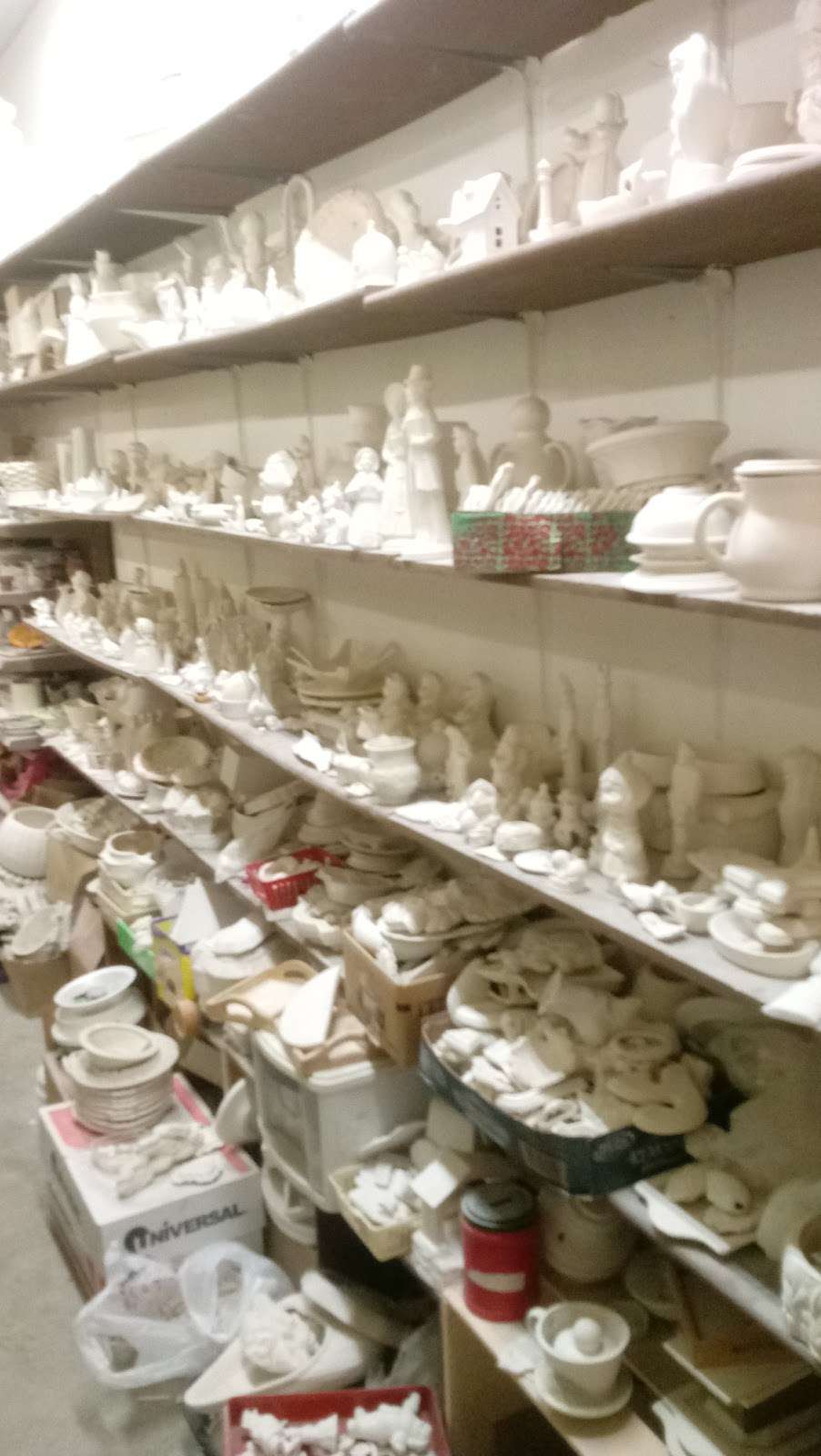 Sallys Ceramics | 226 N Maple St, Pittsboro, IN 46167, USA | Phone: (317) 892-4091