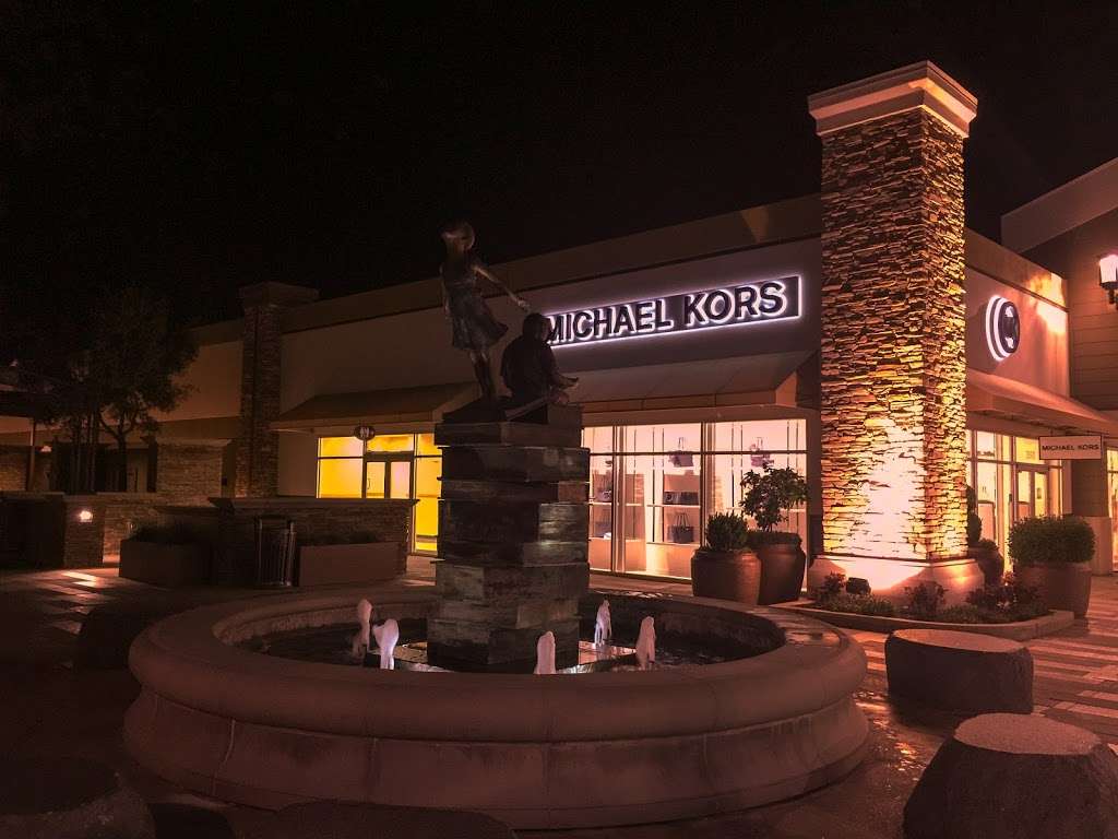 Michael Kors Outlet | 3690 Livermore Outlets Dr, Livermore, CA 94551, USA | Phone: (925) 456-0556