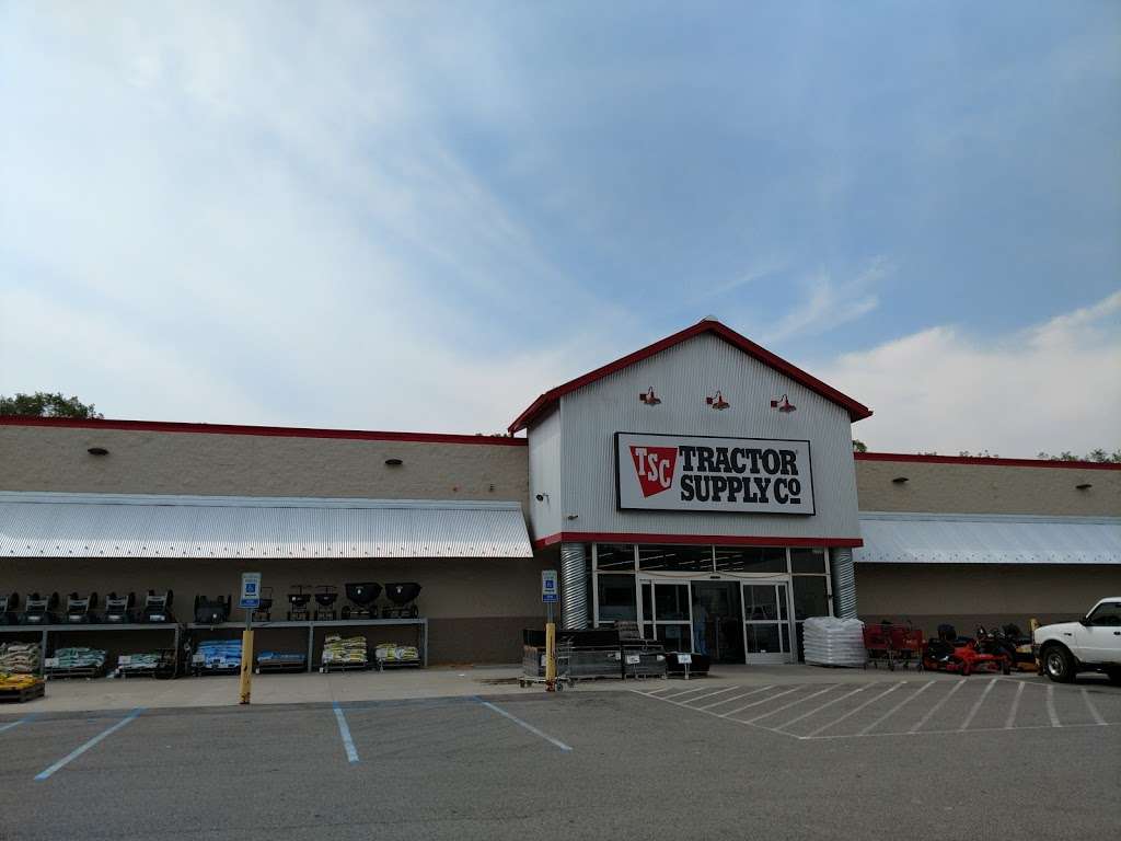 Tractor Supply Co. | 2750 A, Hartford Ave, Johnston, RI 02919, USA | Phone: (401) 934-1606