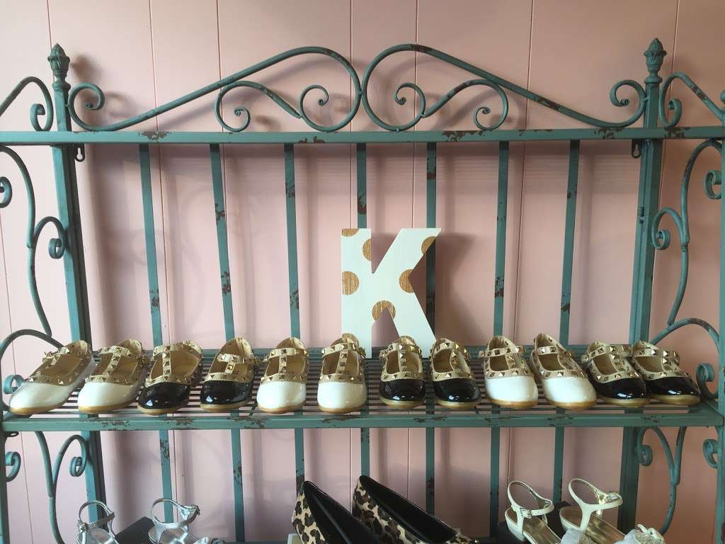 Karapouz Kidz Boutique | 137 Main St, Chester, NY 10918, USA | Phone: (845) 300-2190