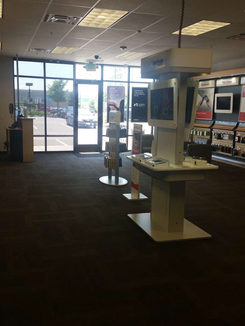 Verizon Authorized Retailer – GoWireless | 3445 N Salida St #20, Aurora, CO 80011, USA | Phone: (303) 371-8650