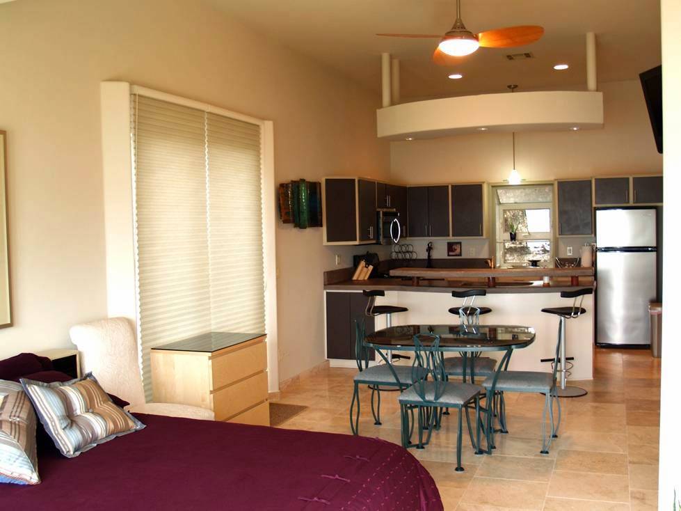 Lake Travis Lodges | 12892 Park Dr, Austin, TX 78732, USA | Phone: (512) 666-5102